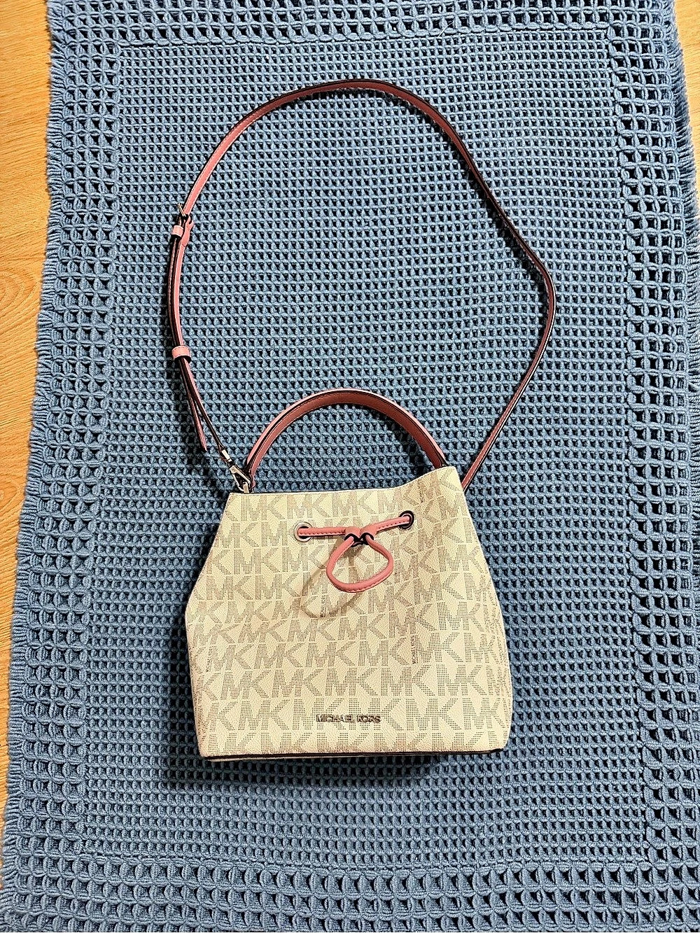 Michael Kors Mercer Small Logo Bucket Bag Pink & Beige Crossbody